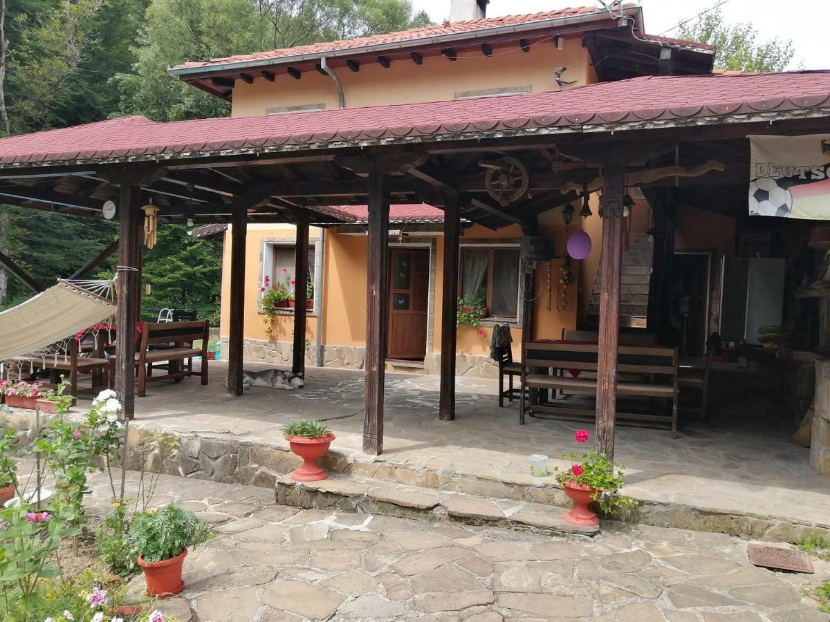 Guest House Tsveti-Trqvna Bangeytsi Exterior foto